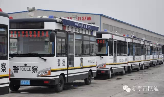 躍迪移動(dòng)警務(wù)室發(fā)車成都----服務(wù)群眾得民心順民意