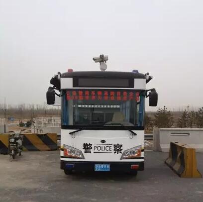 躍迪移動警務室執(zhí)勤于涿州北站—確保人民安全