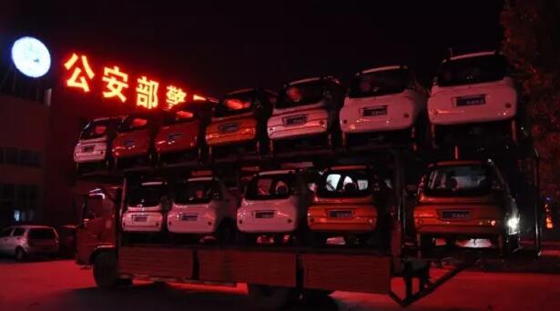 躍迪電動汽車批量發車河南——躍迪電轎，軍工品質