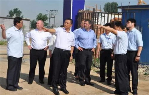 電動(dòng)汽車廠家