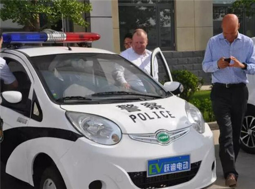 電動(dòng)巡邏車