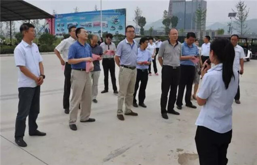 陜西省商務(wù)廳副廳長唐宇剛實地調(diào)研