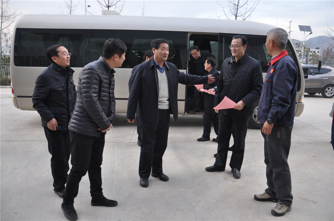 陜西省渭南市人大常委會(huì)黨組書記、副主任郭勇格