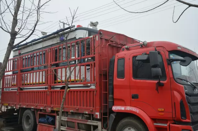 電動移動警務室