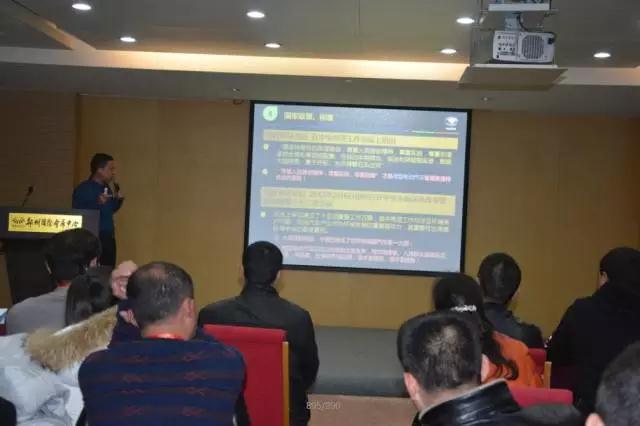 躍迪智能家族集結(jié)亮相鄭州展，萬人見證，共贏未來