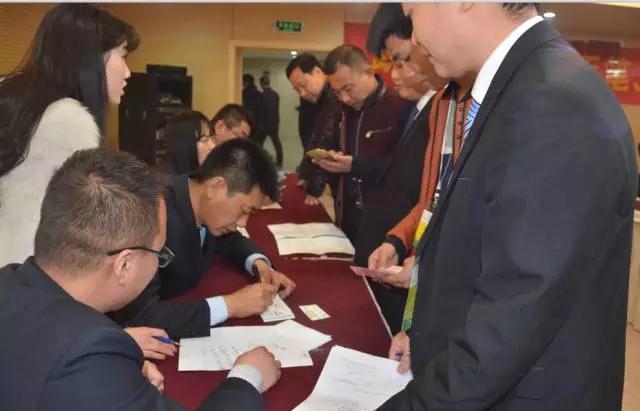 躍迪智能家族集結(jié)亮相鄭州展，萬人見證，共贏未來