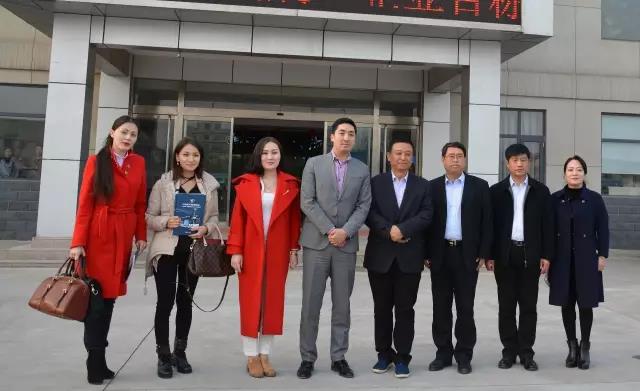 金恩斯&middot;阿麗努爾董事長到躍迪集團參觀考察