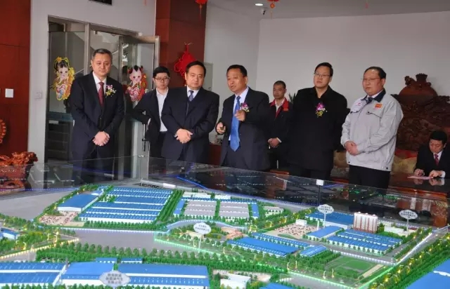 石家莊新能源汽車產(chǎn)業(yè)基地暨躍迪電動汽車生產(chǎn)基地投產(chǎn)儀式盛大舉行