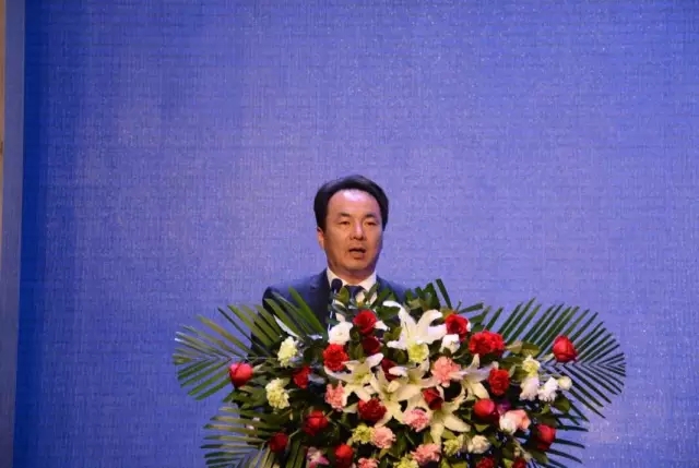 石家莊新能源汽車產(chǎn)業(yè)基地暨躍迪電動汽車生產(chǎn)基地投產(chǎn)儀式盛大舉行