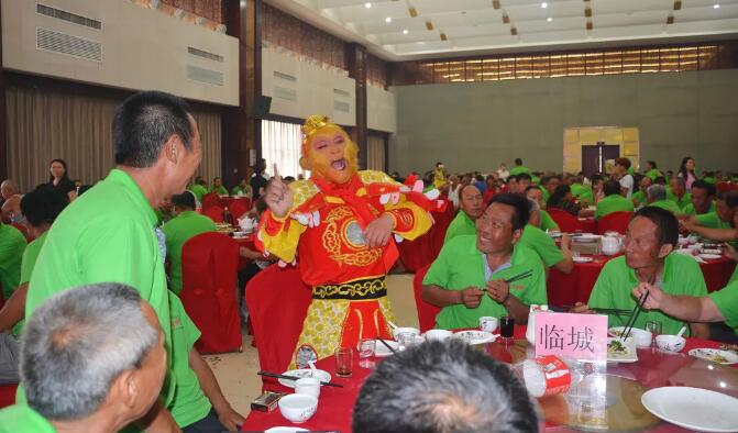 816臺!躍迪集團千人團購會再創(chuàng)新高!