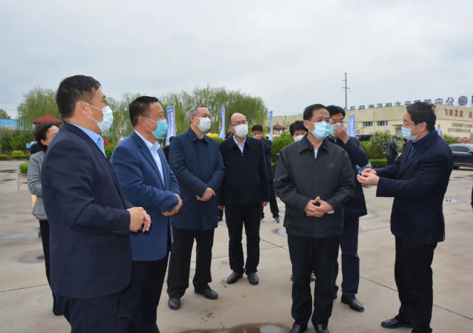 河北省政協主席葉冬松蒞臨躍迪集團調研:統籌抓好疫情防控和復工復產工作