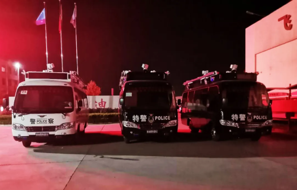躍迪移動警務室發車新疆 警務保障服務再升級