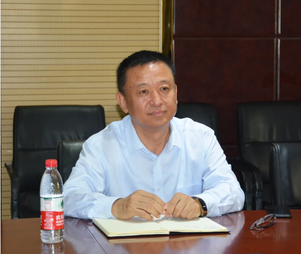 元氏縣長許盡暉到躍迪集團調研疫情防控和旅發大會重點項目工作