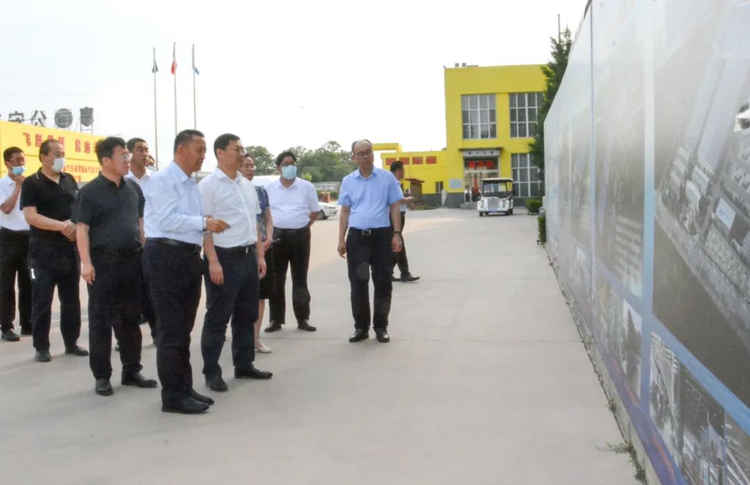 元氏縣委副書記、縣長曹鉑一行蒞臨躍迪集團考察調(diào)研