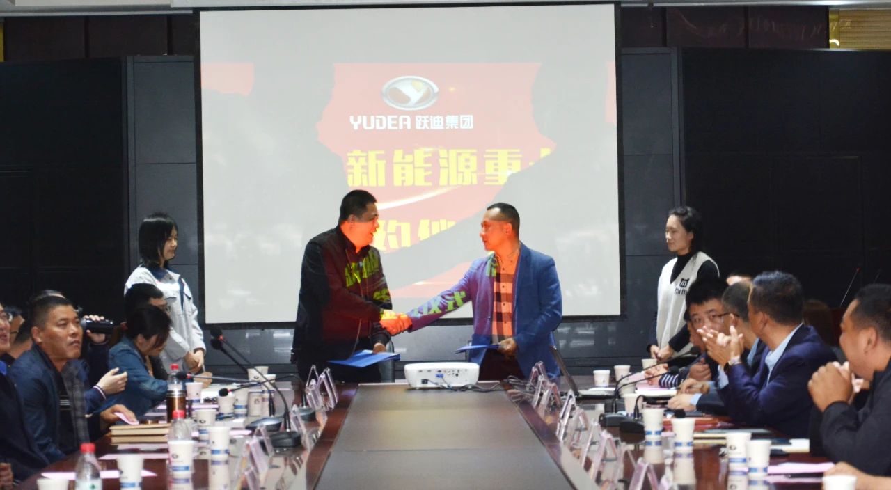 政府搭臺企業唱戲石家莊市渣土辦率21家企業蒞臨躍迪集團參觀考察