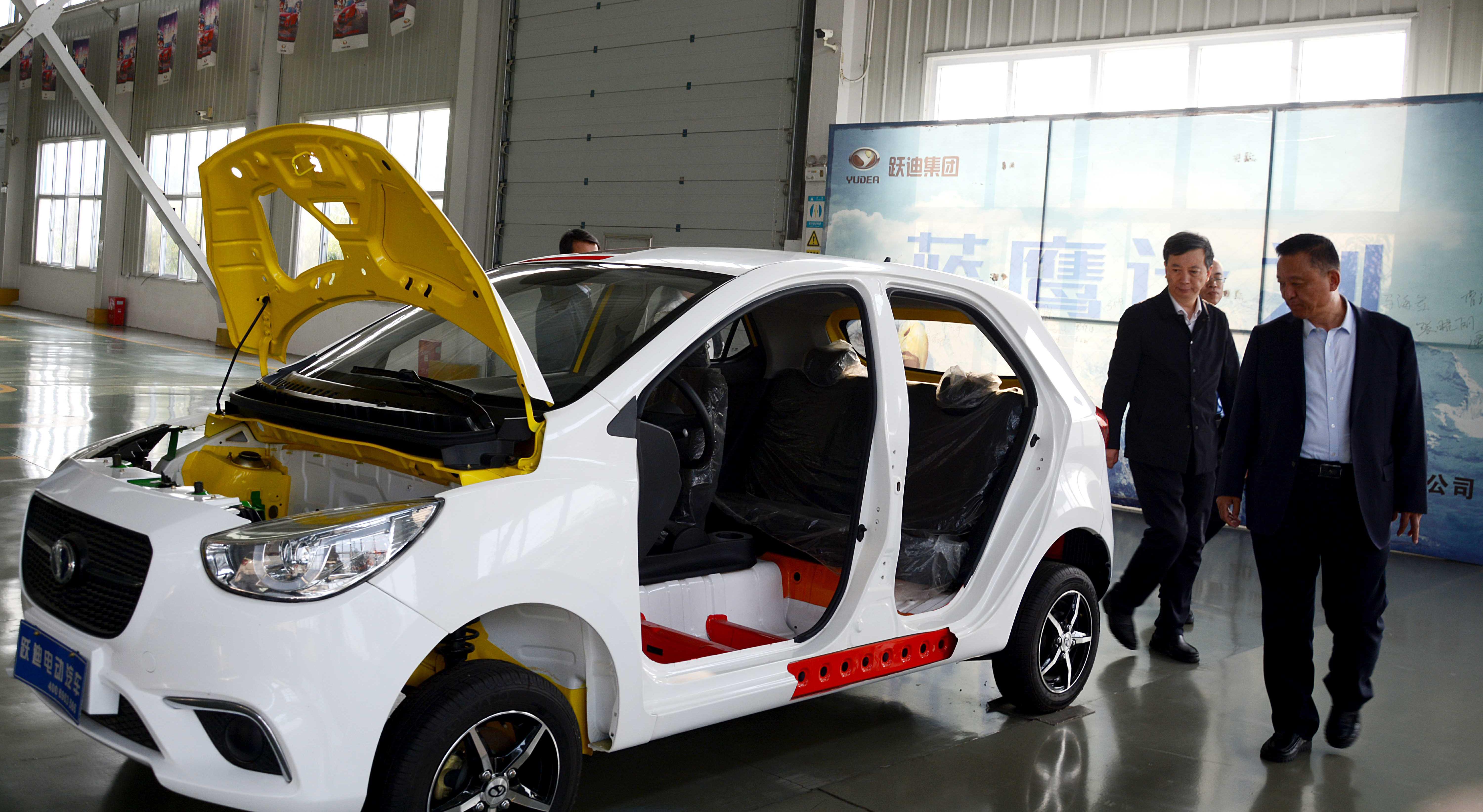 河北省商務廳副廳長任會君?一行到躍迪集團調研