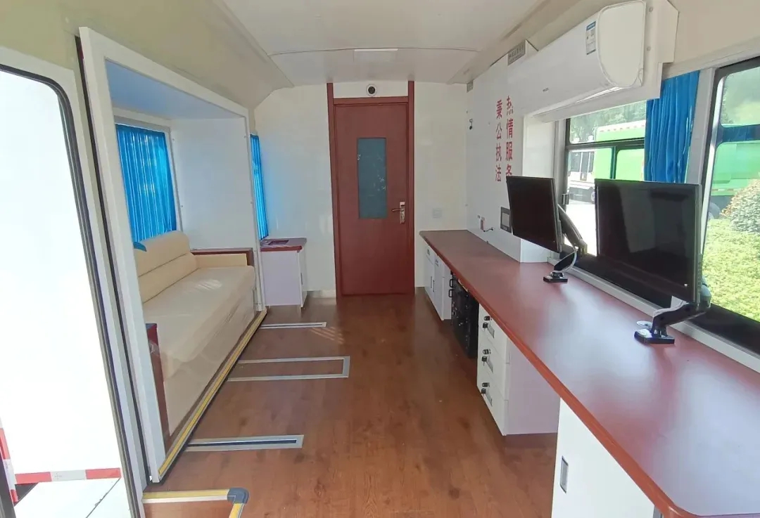 躍迪移動警務(wù)室：靈動衛(wèi)士，護(hù)航城市每一步