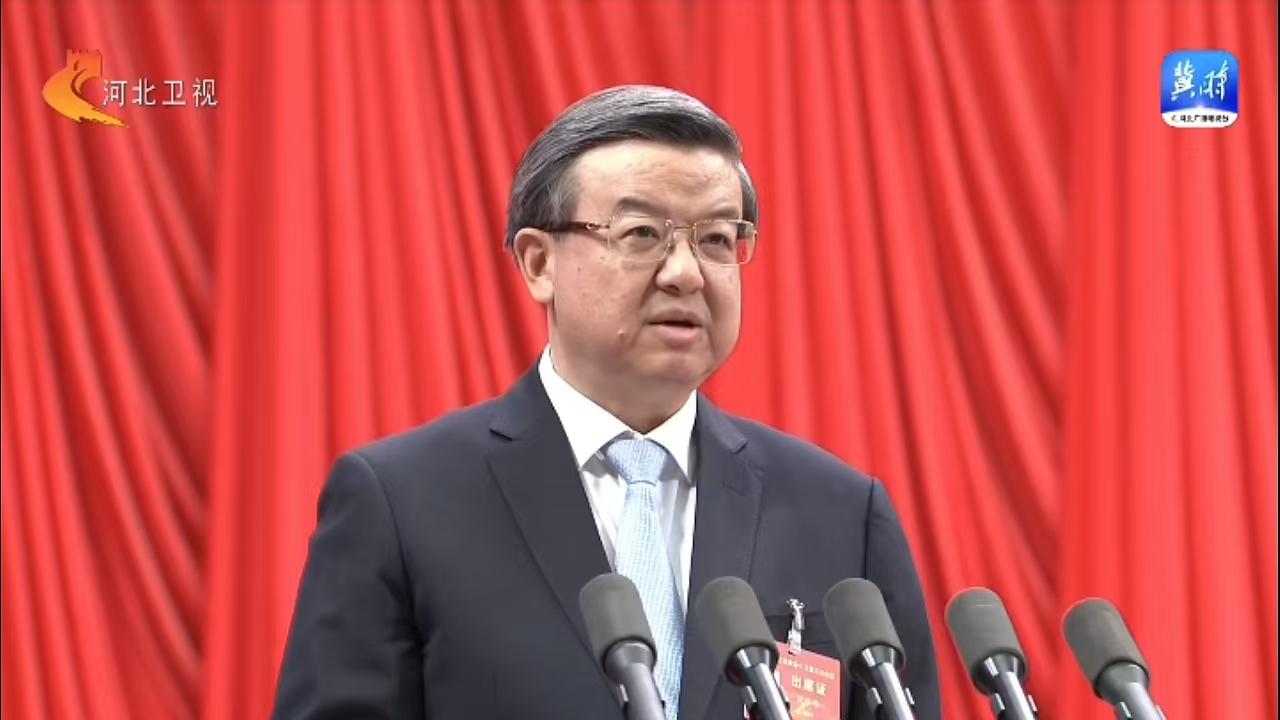 河北省政協十三屆三次會議開幕:河北省政協委員、躍迪集團董事長呂洪濤參加會議并接受采訪