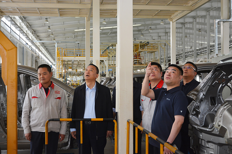 攜手共進/合作共贏/奇瑞集團領(lǐng)導(dǎo)一行蒞臨躍迪集團考察交流